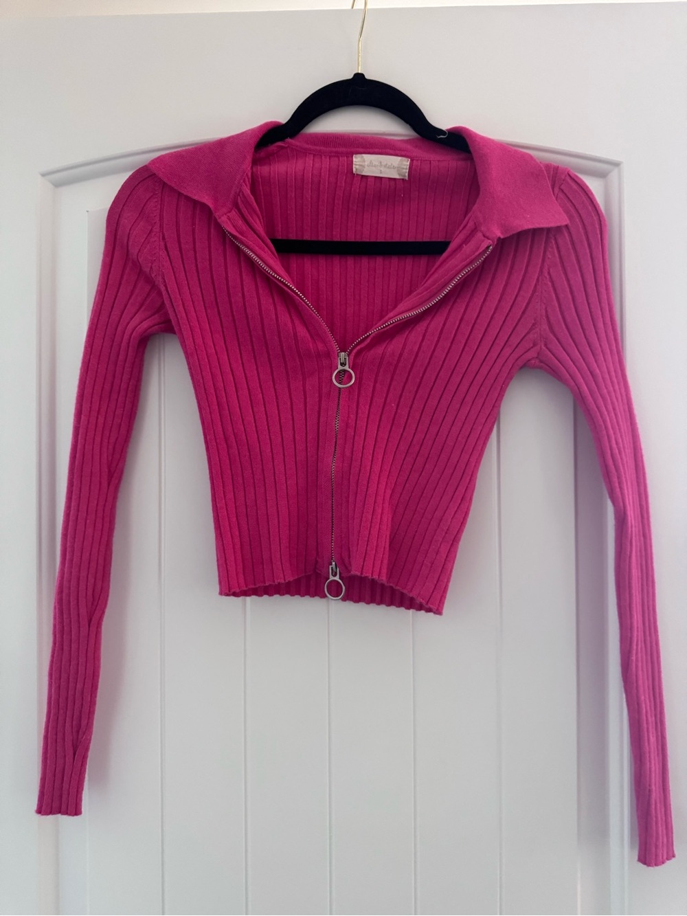 Altar'd State Cropped Ribbed Zip Cardigan in Hot Pink